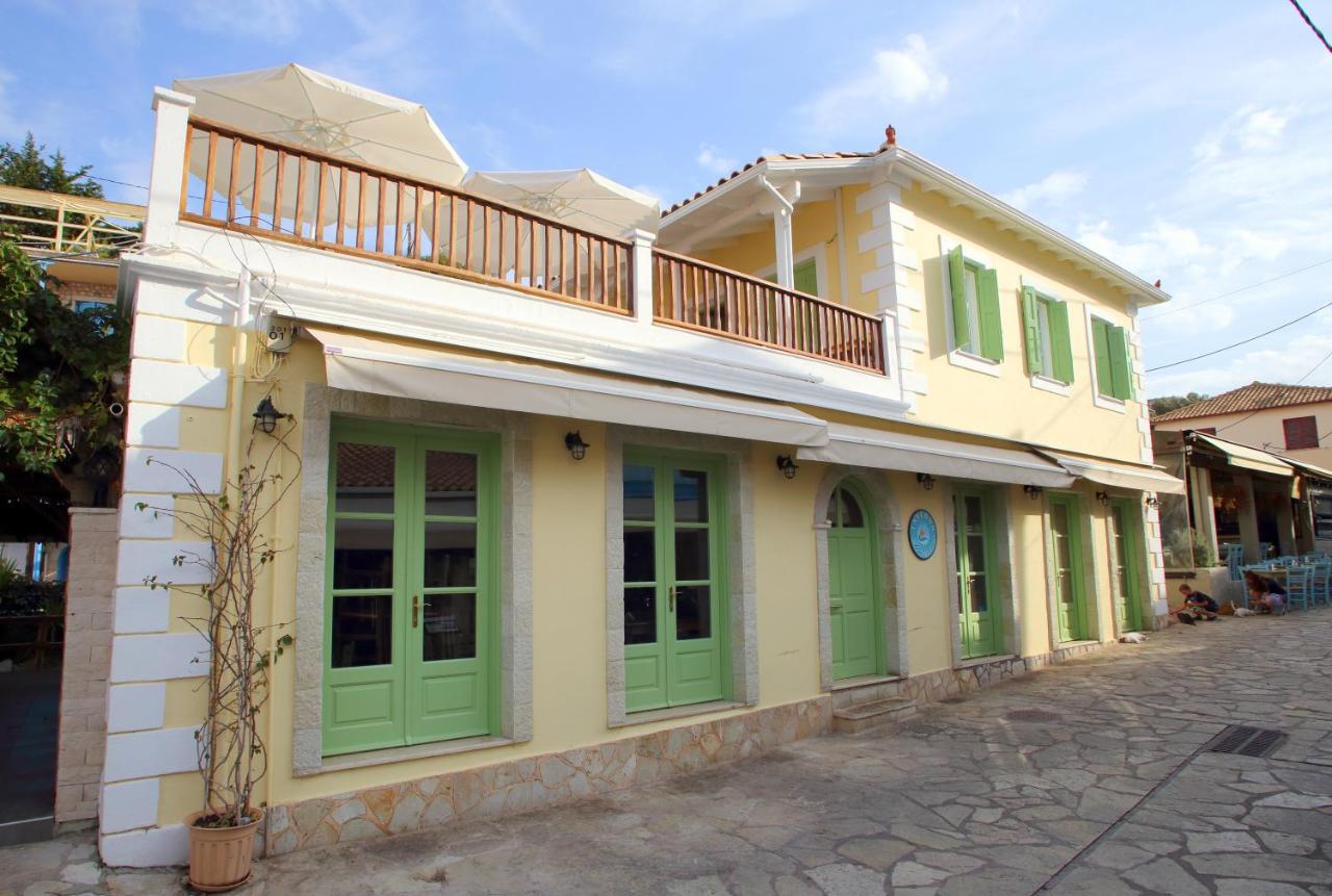Appartement Lagadi Luxury Sea Side à Áyios Nikítas Extérieur photo