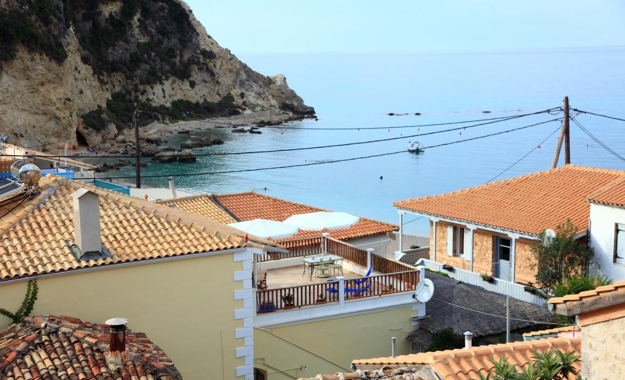 Appartement Lagadi Luxury Sea Side à Áyios Nikítas Extérieur photo